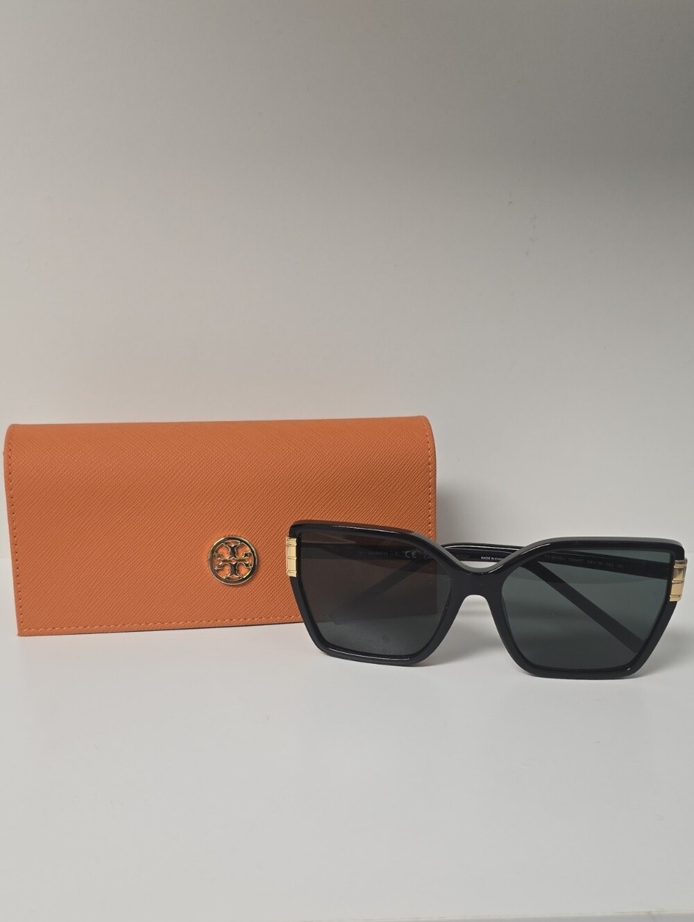 Tory Burch Black Eleanor Cat-Eye Sunglasses with Orange Logo Case